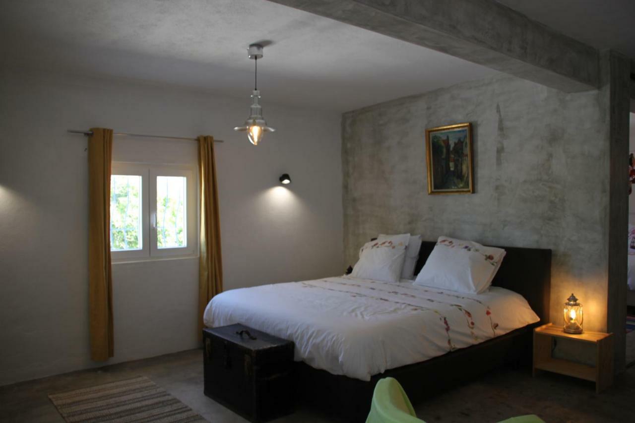 Bed and Breakfast Casa Do Loureiro Branco Сантарен Экстерьер фото